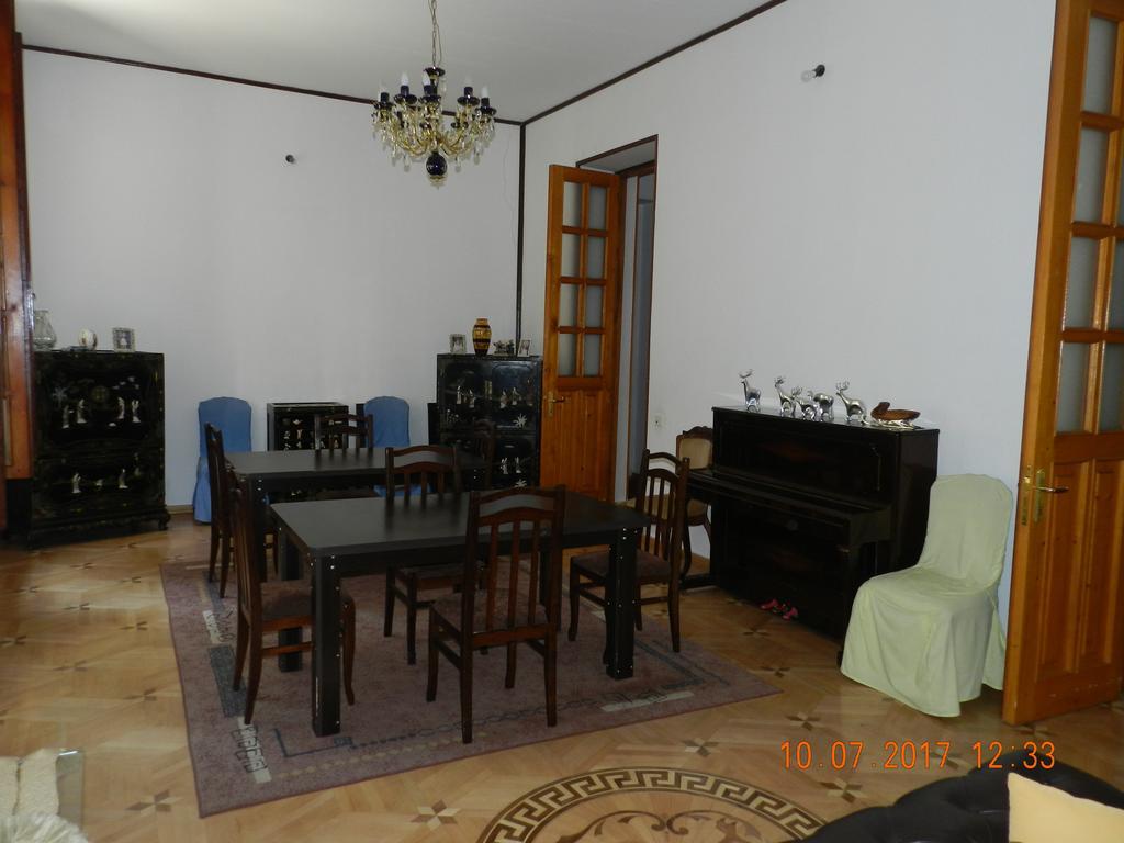 Room 404 Guest House Tbilisi Exteriör bild