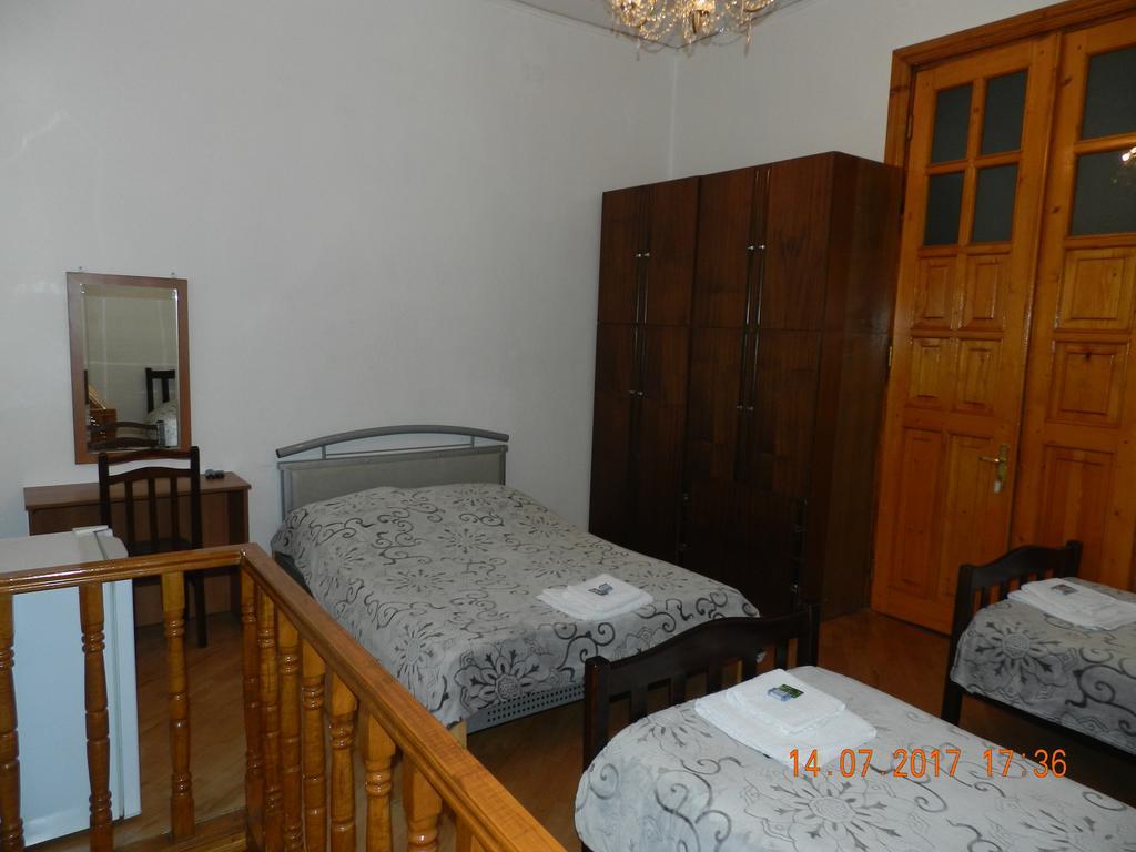 Room 404 Guest House Tbilisi Exteriör bild