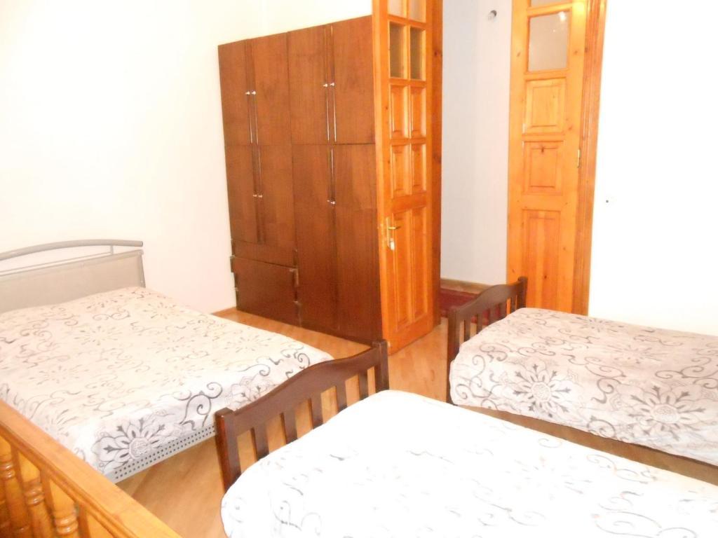 Room 404 Guest House Tbilisi Rum bild