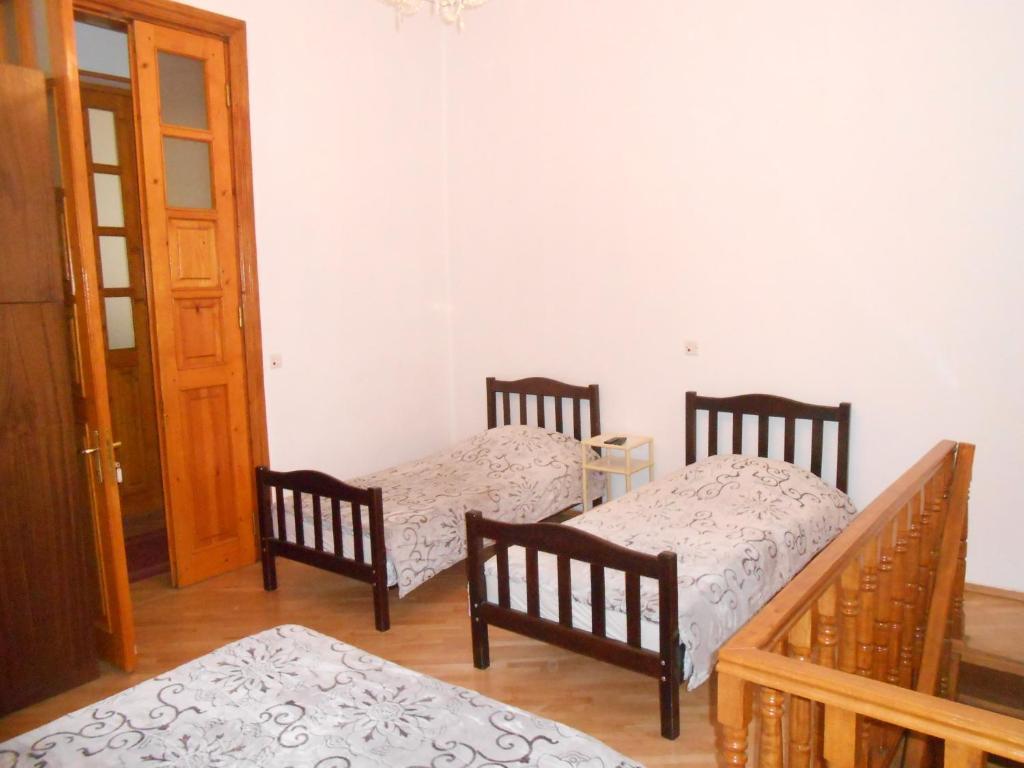 Room 404 Guest House Tbilisi Rum bild