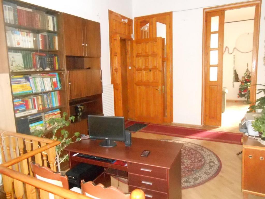 Room 404 Guest House Tbilisi Rum bild